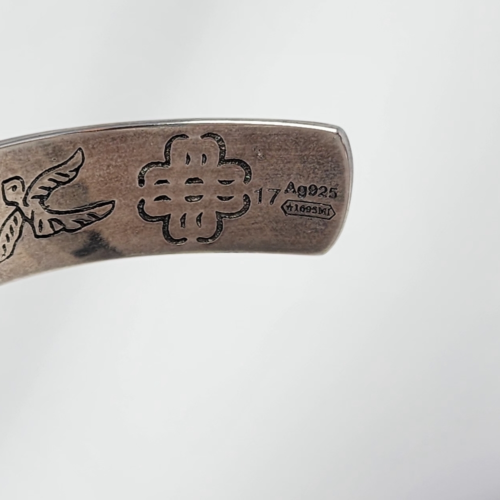 Gucci Blind For Love Silver Cuff Bracelet - Picture 7 of 17
